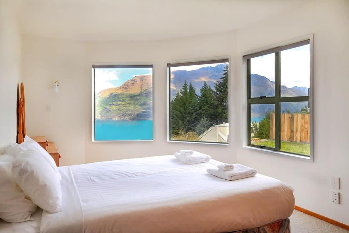 Ruby'S Fernhill Vista Villa Queenstown Exterior photo